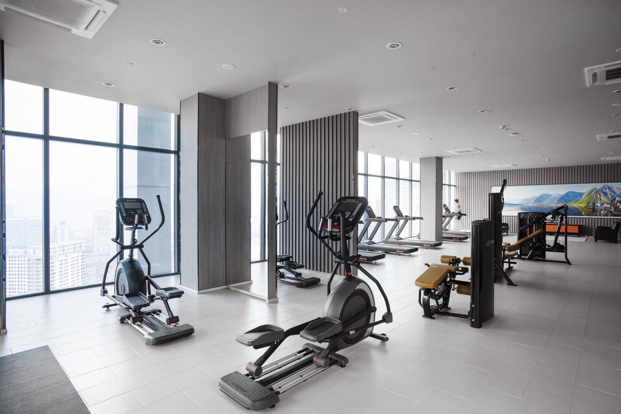 The Face Style Hotel Kuala Lumpur Kültér fotó A gym in a condominium